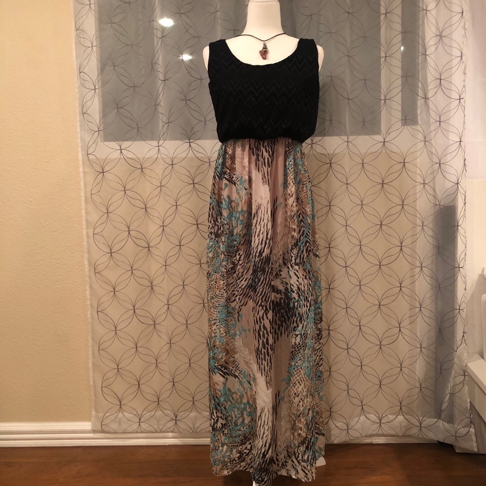 Beautiful Long Sundress Black/multicolor pattern